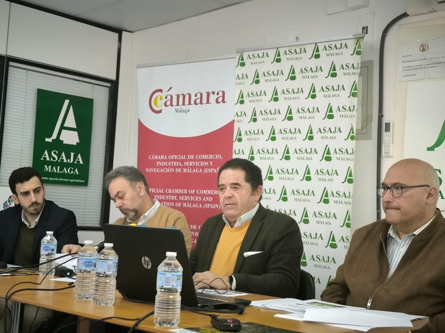 ontdek waarom het landbouwseizoen in málaga het slechtste is sinds 2010, met factoren die de oogst en productie sterk hebben beïnvloed.