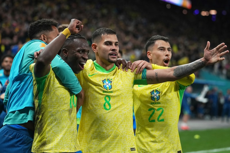 ontdek de voorspellingen en analyses voor paraguay tijdens het wk 2026. blijf op de hoogte van kansen, strategieën en verwachtingen voor het paraguayaans voetbalteam.